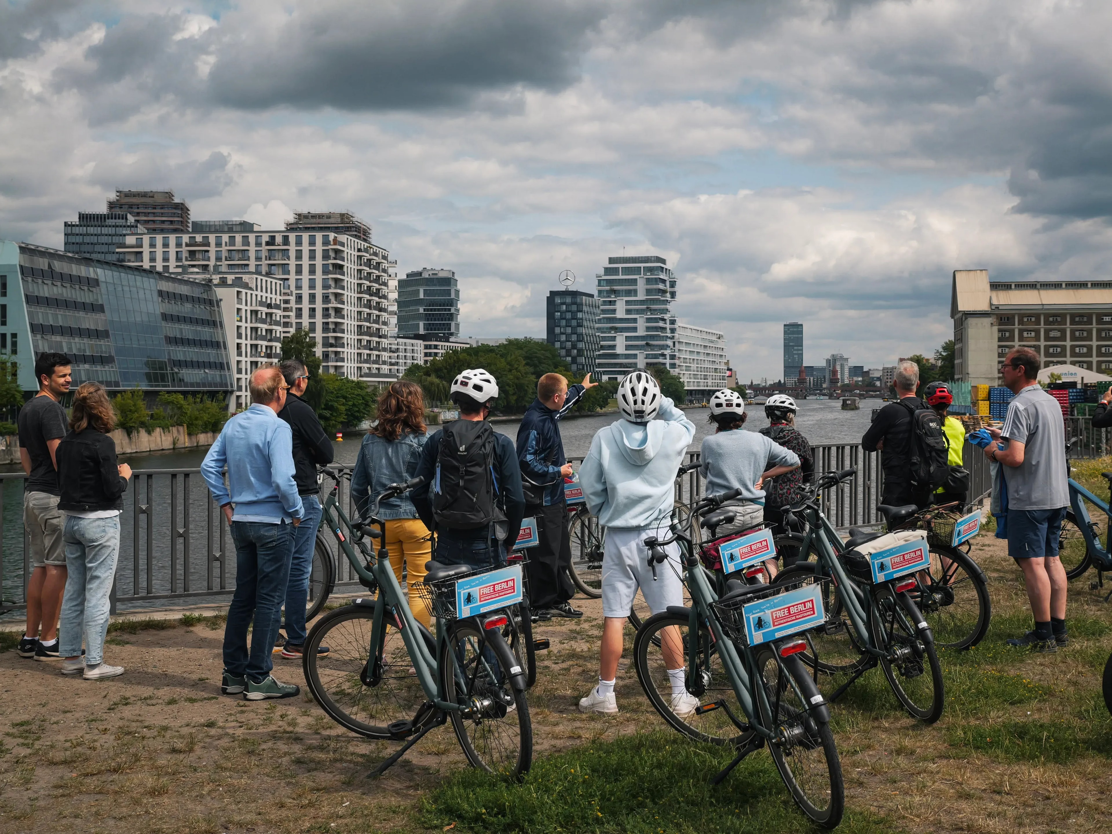 Top Secret Bike Tour in Berlin erleben abseits der Touristenpfade
